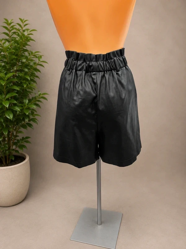 short simili negro de talle alta Primark 🌹42🌹 – photo 2